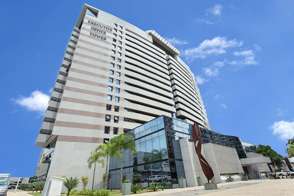 Visão panorâmica do prédio da unidade iSpaces Brasília